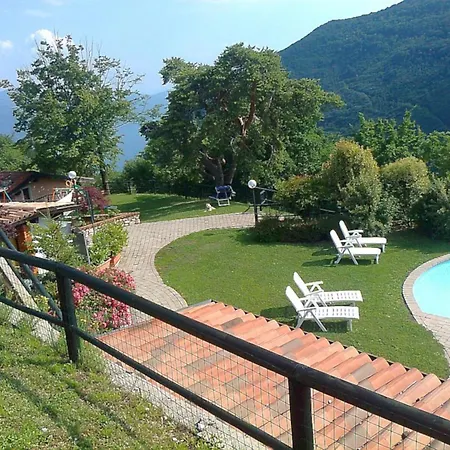 Schoenes Ferienhaeuschen Chiara In Ruhiger Lage Fuer Max 4 Personen Mit Pool דירה Olzano