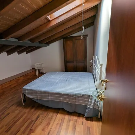 Schoenes Ferienhaeuschen Chiara In Ruhiger Lage Fuer Max 4 Personen Mit Pool * Olzano