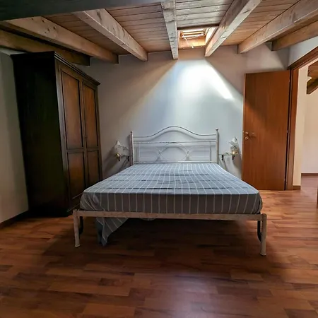 公寓 Schoenes Ferienhaeuschen Chiara In Ruhiger Lage Fuer Max 4 Personen Mit Pool Olzano